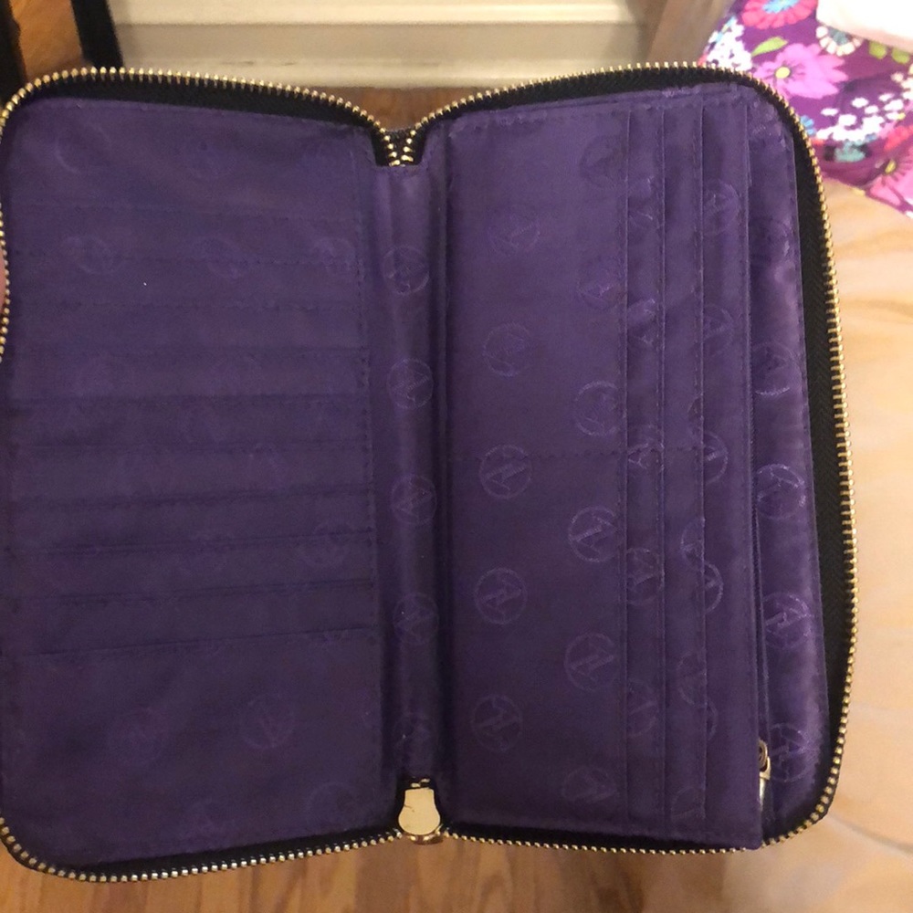 Wallet - Picture 2 of 2